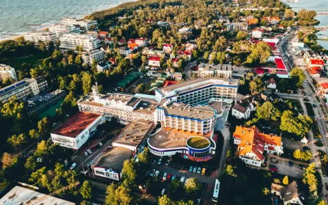 Warszawa Mielno: Jak dojechać? Koszty, czas, rekomendacje!