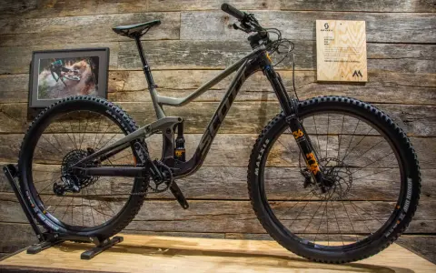 A Scott enduro bike, ready for downhill thrills or cross-country adventures.