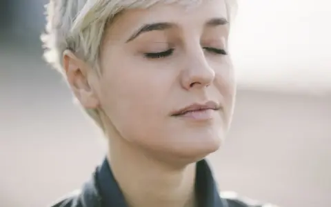 Jak odzyskać równowagę psychiczną i pokonać stres oraz lęk