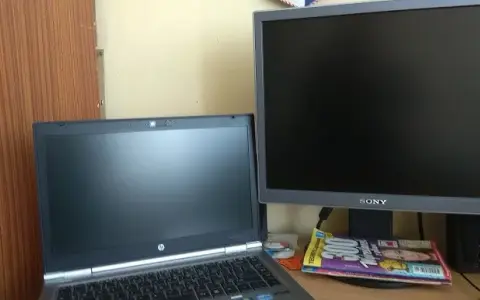 Jak użyć laptopa jako monitor HDMI - proste sposoby i porady