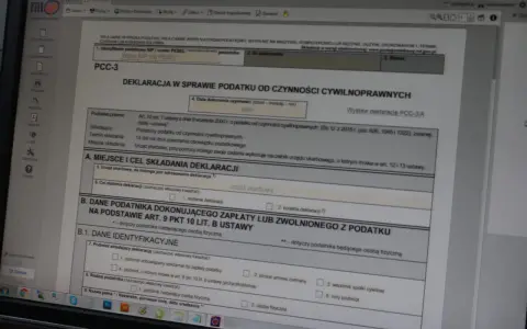 Formularz PCC-3 do rozliczenia podatku od kupna samochodu. Wypełnianie deklaracji podatkowej.