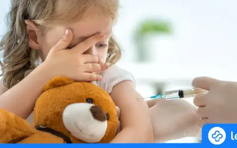 Lekki katar u dziecka a szczepienie: Czy zawsze czekać?