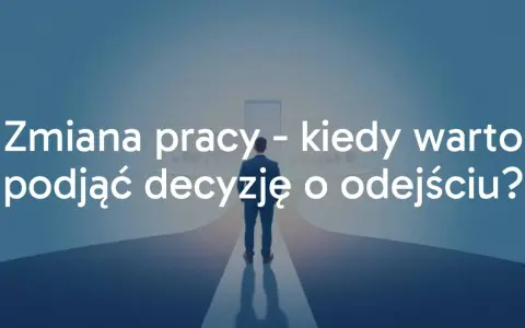 Mężczyzna stoi na rozdrożu, zastanawiając się, czy warto zmienić pracę. Decyzja o odejściu może otworzyć nowe ścieżki kariery.