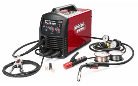 Spawarka Lincoln Electric Power MIG 140 MP to świetny wybór, jeśli zastanawiasz się, jaka spawarka do domu będzie najlepsza. Zestaw zawiera wszystko, co potrzebne do rozpoczęcia pracy.
