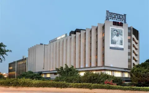 Hotel Hesperia Barcelona Sant Just: comodidad y cercanía a atracciones