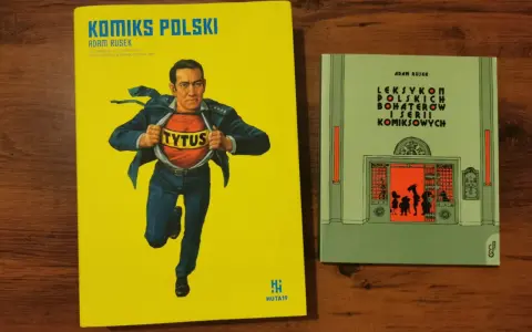 Dwie książki o polskim komiksie: "Komiks Polski" z Titusem na okładce i "Leksykon Polskich Bohaterów i Serii Komiksowych".