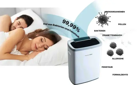 Ein Paar schläft friedlich, während ein Luftreiniger das Schlafzimmer putzen hilft, 99,99% der Bakterien und Feinstaub zu entfernen.