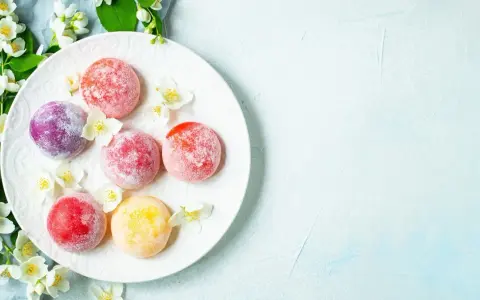 Jak zrobić lody mochi w prosty sposób i cieszyć się smakiem domowych słodkości