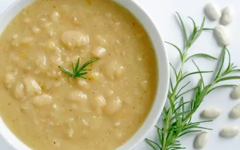Minestra di Cannellini: Ricetta Facile, Cremosa e Varianti Golose