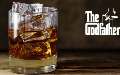 Ojciec Chrzestny: Przepis na kultowy drink. Zrób go jak Brando!