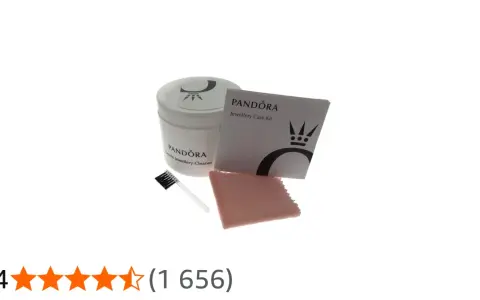 Zestaw do czyszczenia biżuterii Pandora: płyn, szczoteczka, ściereczka i instrukcja. Dowiedz się, ile kosztuje czyszczenie pandory.