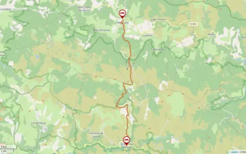 Carte du chemin de Stevenson, montrant le tracé orange traversant des paysages verdoyants et des villages comme Le Bleymard et Le Pont-de-Montvert.