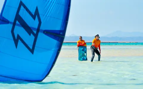 Kitesurfing: Czy jest trudny? Odkryj, jak szybko zacząć!