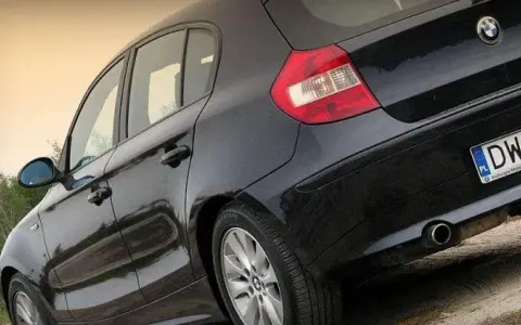 Gdzie koło zapasowe w BMW Serii 1? Poznaj alternatywy