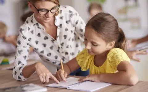 Indywidualny tok nauczania: Jak rozwinąć talent dziecka?
