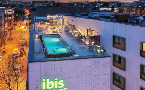 Ibis Barcelona Plaza Glòries 22@: ¿Tu hotel con piscina en azotea?