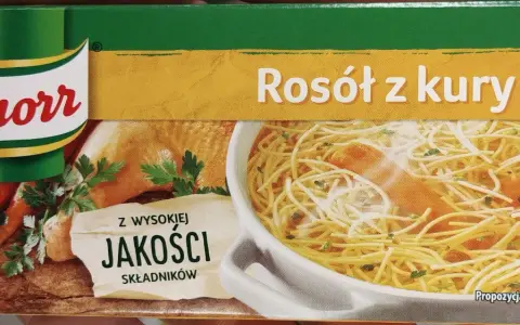 Ile kalorii ma kostka rosołowa? Zaskakujące różnice w kaloryczności