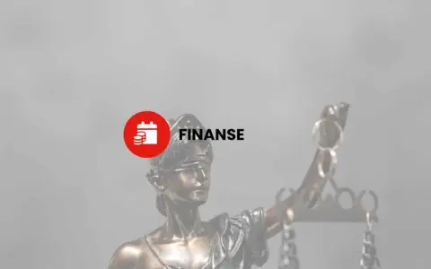 Temida z wagą i mieczem, obok symbol finansów. Dowiedz się, jak napisać pozew o zapłatę.