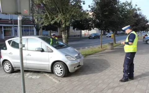 Jaki mandat za jazdę po chodniku? Sprawdź kary i konsekwencje