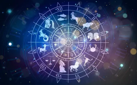 Koło zodiaku z symbolem skorpiona. Kiedy nadejdzie Twój czas?