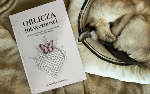 Obojętność na kobietę: Cicha pułapka? Jak odzyskać siebie?