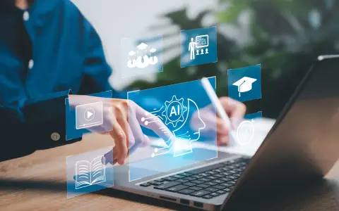 Persona interactúa con interfaz digital de inteligencia artificial y empleo, con iconos de aprendizaje y desarrollo profesional.