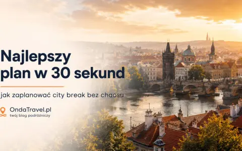 Widok na Most Karola i panoramę Pragi, stolicy Czech. Zaplanuj city break bez chaosu z OndaTravel.pl.