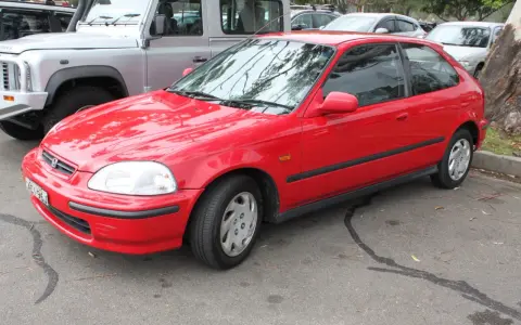 Honda Civic VI (95-01): Ile litrów mieści bak? Pełne dane