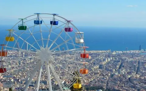 Parques de atracciones España: compara, ahorra y vive tu aventura