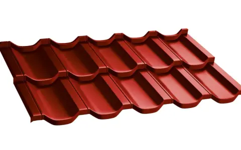 Dachówka modułowa w kolorze ral czerwony, imitująca tradycyjną dachówkę ceramiczną, nadaje budynkowi ciepły i przytulny wygląd.