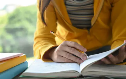 Co to jest literatura? Definicja, rodzaje, funkcje wszystko, co musisz wiedzieć.