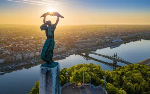 Budapest: Attrazioni Imperdibili e Consigli per il Tuo Viaggio