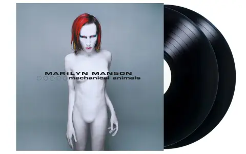 Pochette de l'album "Mechanical Animals" de Marilyn Manson, avec deux vinyles noirs. L'image évoque des créatures mécaniques.