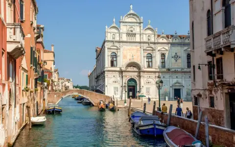 Venezia: Guida Attrazioni Imperdibili, Gemme Nascoste e Consigli
