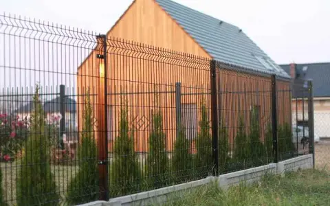 Ogrodzenie czy trzeba zgłaszać? Sprawdź, co musisz wiedzieć