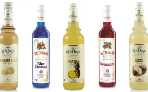 Jakie soki do drinków? Odkryj najlepsze połączenia i przepisy!