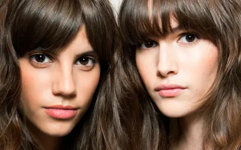 Lange Haare & Pony: Finden Sie Ihren Traum-Look für jede Gesichtsform