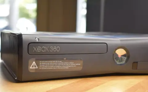 Xbox 360: Jak podłączyć pada? Rozwiąż problemy i graj od razu!