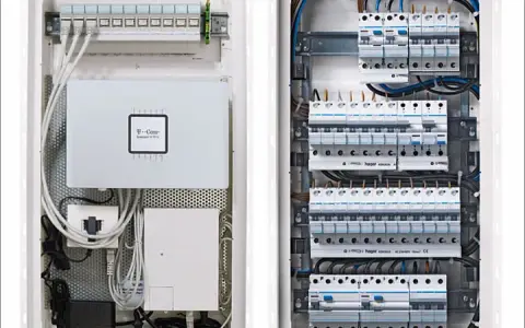 Gdzie rozdzielnica elektryczna w domu? Bezpieczeństwo i przepisy
