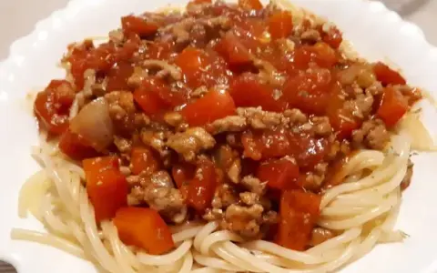 Spaghetti z mięsem mielonym: Prosty przepis na mistrzowski smak