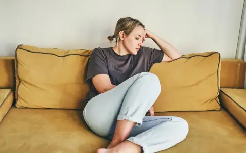 Vitamin E Mangel Symptome: Warnsignale, die Sie nicht ignorieren sollten