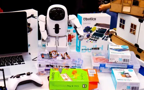 Najlepsze czerwone roboty zabawki – co warto wiedzieć przed zakupem