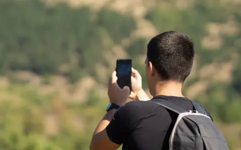 Fotografowanie sprawdzianów w szkole: Prawo czy zakaz? Poradnik dla rodziców