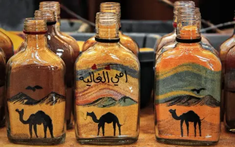 Co warto kupić w Izraelu i Jordanii? Unikalne pamiątki, które zachwycą