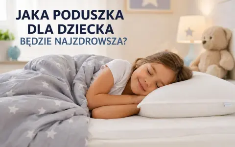 Jaka poduszka dla dziecka będzie najzdrowsza? Mała dziewczynka śpi spokojnie na białej poduszce, otulona kołdrą w gwiazdki.
