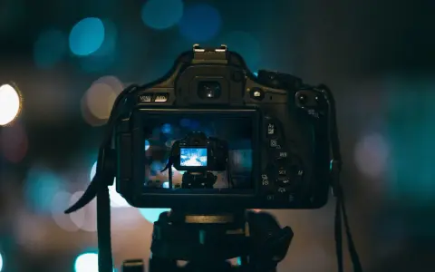 Najlepsze lustrzanki fotograficzne: jaki aparat wybrać dla siebie?