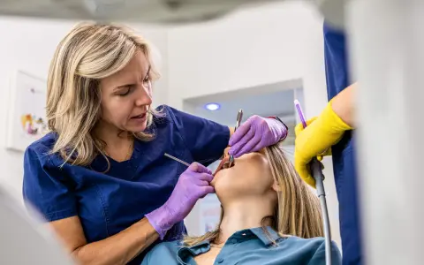 Dentysta NFZ: Co obejmuje bezpłatne leczenie? Wszystko, co musisz wiedzieć