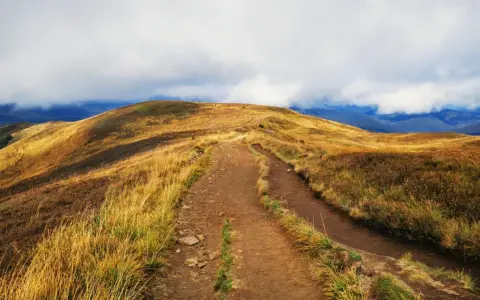 Czy Bieszczady to góry? Tak! Odkryj ich unikalną duszę