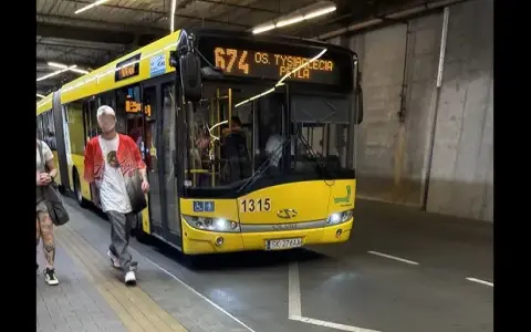 Skąd odjeżdża autobus 674 w Katowicach? Pełny przewodnik