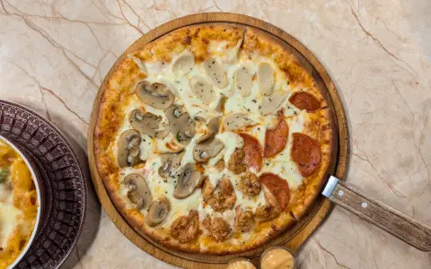 Réussir votre Pizza 4 Saisons : Secrets d'un Pizzaiolo Romain